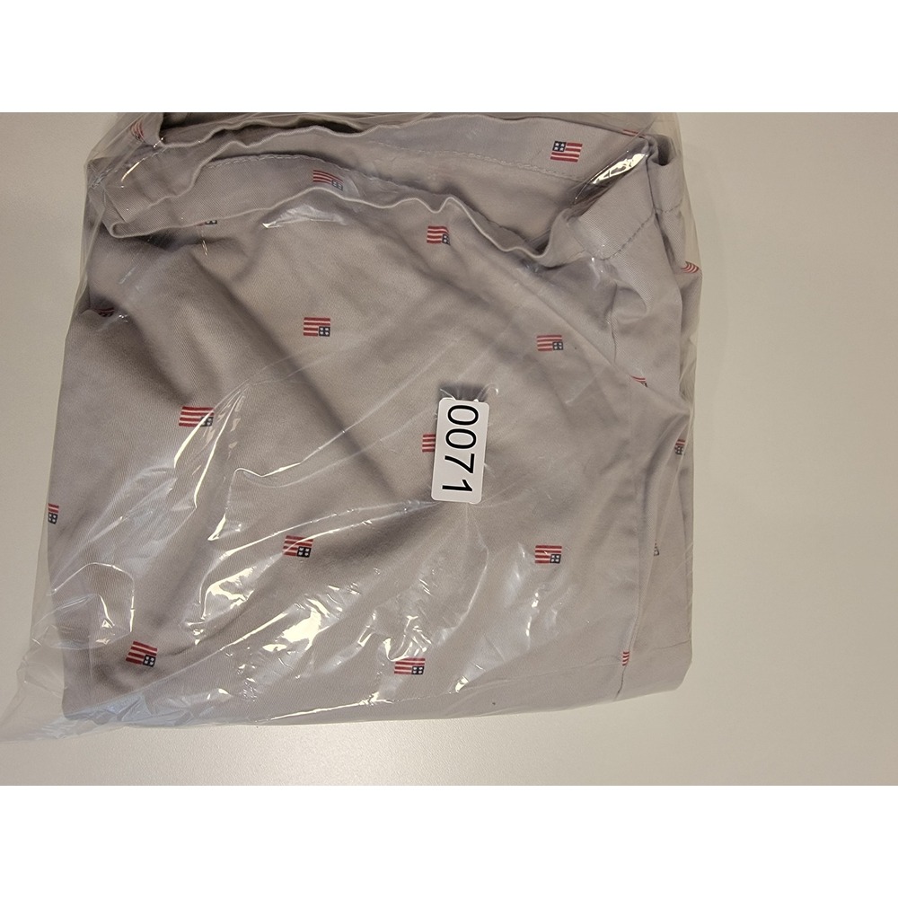 Old Navy Mens 32 Ultimate Slim Gray American Flag Embroidered Chino Shorts 9in - Picture 4 of 4